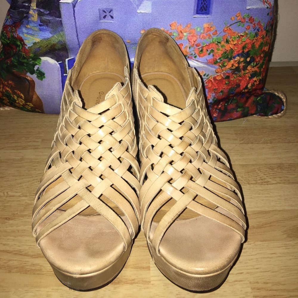 Chocolat Blu size 7 wedges